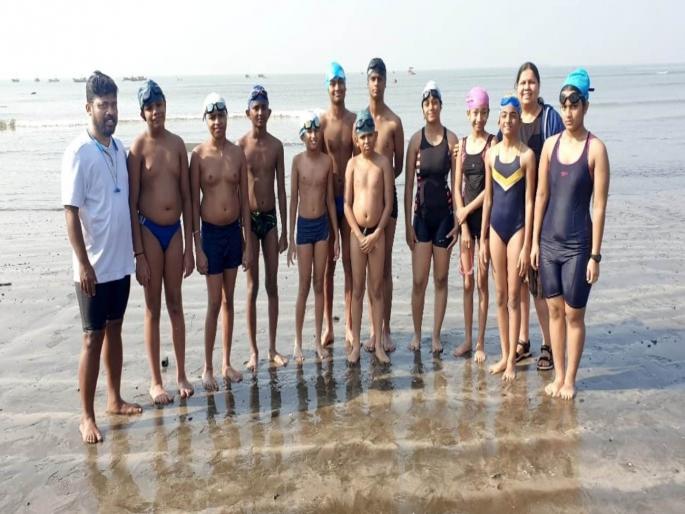 Thane Swimmers built new record will swim a distance of 36 kilometers in just 11 hours | सागरी ३६ किलोमीटर अंतर केवळ ११ तासांत पोहून करणार विक्रम