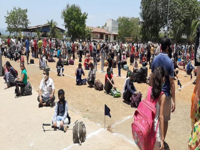 The first 1,200 people left Mira Bhayander for Rajasthan by train; Expenditure of tickets from CM Assistance Fund mac | मीरा भाईंदरमधून पहिली 1200 लोकं रेल्वेने राजस्थानला रवाना; मुख्यमंत्री सहाय्यता निधीतून तिकिटाचा खर्च The first 1,200 people left Mira Bhayander for Rajasthan by train; Expenditure of tickets from CM Assistance Fund mac | मीरा भाईंदरमधून पहिली 1200 लोकं रेल्वेने राजस्थानला रवाना; मुख्यमंत्री सहाय्यता निधीतून तिकिटाचा खर्च