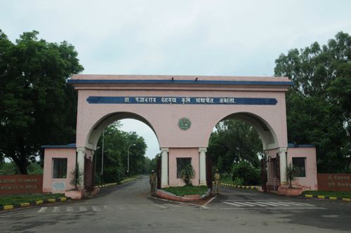 PDKV sign Memorandum of Understanding with Debrecen University in Hungary | अकोल्याच्या डॉ. पंदेकृविचा हंगेरीतील डेब्रीसीन विद्यापीठासोबत सामंजस्य करार  PDKV sign Memorandum of Understanding with Debrecen University in Hungary | अकोल्याच्या डॉ. पंदेकृविचा हंगेरीतील डेब्रीसीन विद्यापीठासोबत सामंजस्य करार