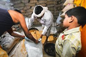 identy pared grains distribution akola |  धान्य वाटपातील घोळ शोधण्यााठी ‘ओळखपरेड’ identy pared grains distribution akola |  धान्य वाटपातील घोळ शोधण्यााठी ‘ओळखपरेड’