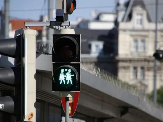 Pedestrian signal system will be installed in 40 intersections of Pune city | PMC | पुणे शहरातील चाळीस चौकांमध्ये पादचारी सिग्नल यंत्रणा बसविणार Pedestrian signal system will be installed in 40 intersections of Pune city | PMC | पुणे शहरातील चाळीस चौकांमध्ये पादचारी सिग्नल यंत्रणा बसविणार