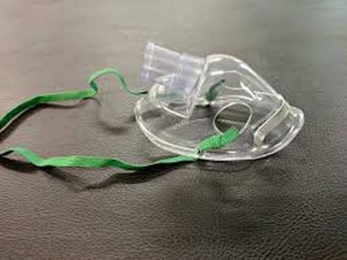 No pediatric oxygen mask was found in Washim | वाशिम शहरात बालकांसाठीचे ऑक्सिजन मास्क मिळेना No pediatric oxygen mask was found in Washim | वाशिम शहरात बालकांसाठीचे ऑक्सिजन मास्क मिळेना