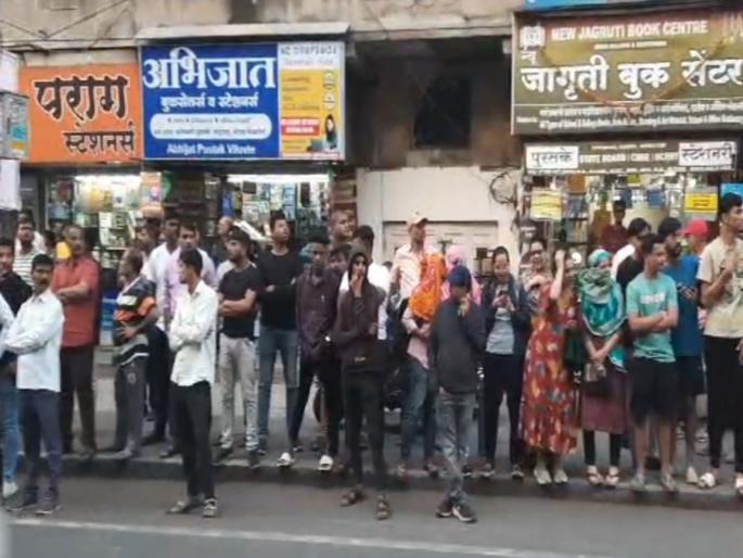 Pune: Hermade of wearing black clothes; Hundreds were prevented from going to Modi's synagogue | Pune: काळे कपडे परिधान करणाऱ्यांचा हिरमाेड; शेकडोंना मोदींच्या सभास्थानी जाण्यापासून अडवले Pune: Hermade of wearing black clothes; Hundreds were prevented from going to Modi's synagogue | Pune: काळे कपडे परिधान करणाऱ्यांचा हिरमाेड; शेकडोंना मोदींच्या सभास्थानी जाण्यापासून अडवले