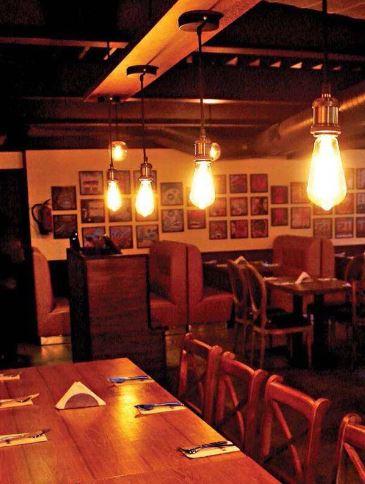 CoronaVirus Lockdown: Room Drivers Oppose Online Permit for Alcohol | CoronaVirus Lockdown : आॅनलाईन मद्यविक्रीला परमिट रुमचालकांचा विरोध CoronaVirus Lockdown: Room Drivers Oppose Online Permit for Alcohol | CoronaVirus Lockdown : आॅनलाईन मद्यविक्रीला परमिट रुमचालकांचा विरोध