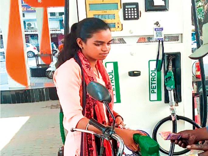 Prachi! She reached the heights of success through hard work by working at a petrol pump | प्राची ! पेट्रोलपंपावर काम करून कष्टाने गाठली यशाची उंची