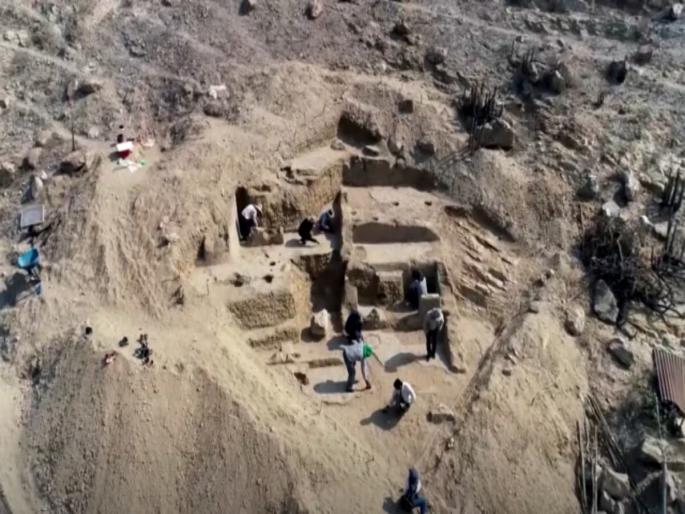 Peru Temple Found : 4000 year old temple found in peru | या देशात सापडले 4000 वर्षे जुने मंदिर; सोबतच आढळले अनेक सांगाडे... Peru Temple Found : 4000 year old temple found in peru | या देशात सापडले 4000 वर्षे जुने मंदिर; सोबतच आढळले अनेक सांगाडे...