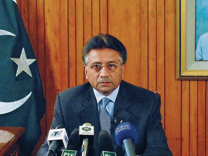 "If Dawood is in Pakistan, then what should be done to help India?" | 'दाऊद पाकिस्तानात असला तर असू दे, भारताला मदत करण्याचा काय संबंध?' "If Dawood is in Pakistan, then what should be done to help India?" | 'दाऊद पाकिस्तानात असला तर असू दे, भारताला मदत करण्याचा काय संबंध?'