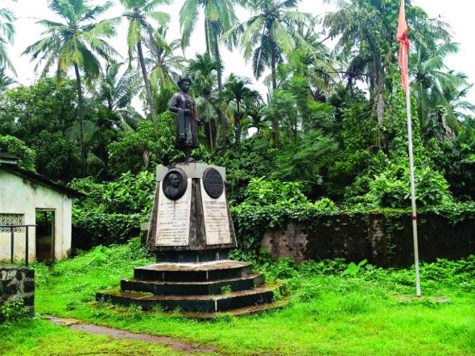 In Shrivardhan, disregard the architecture of the Peshwa memorial | श्रीवर्धनमध्ये पेशवे स्मारकाच्या वास्तूची अवहेलना