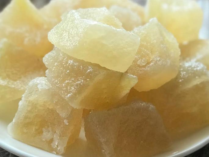 Shrigonda's pumpkin enhances the taste of Agra's petha | श्रीगोंद्याच्या कोहळ्याने वाढविला आग्य्राच्या पेठ्याचा स्वाद! Shrigonda's pumpkin enhances the taste of Agra's petha | श्रीगोंद्याच्या कोहळ्याने वाढविला आग्य्राच्या पेठ्याचा स्वाद!