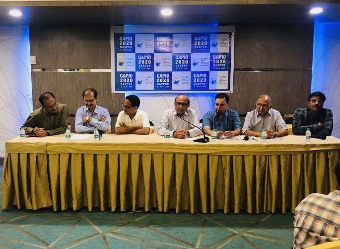 In the advanced country, the patient is considered as God: Ramesh Mehta | प्रगत देशात रुग्णालाच ‘ईश्वर’ समजले जाते : रमेश मेहता In the advanced country, the patient is considered as God: Ramesh Mehta | प्रगत देशात रुग्णालाच ‘ईश्वर’ समजले जाते : रमेश मेहता