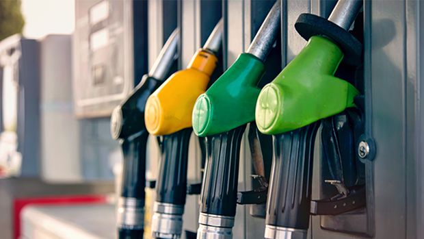 In three weeks, petrol is priced at Rs 1.78, diesel at 2.85 rupees cheap | तीन आठवड्यात पेट्रोल १.७८ रुपये, डिझेल २.८५ रुपयांनी स्वस्त In three weeks, petrol is priced at Rs 1.78, diesel at 2.85 rupees cheap | तीन आठवड्यात पेट्रोल १.७८ रुपये, डिझेल २.८५ रुपयांनी स्वस्त