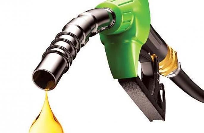 Petrol- Diesel prices go up by Rs | पेट्रोल- डिझेलचे दर वाढते रुपयांनी, घटते पैशानी Petrol- Diesel prices go up by Rs | पेट्रोल- डिझेलचे दर वाढते रुपयांनी, घटते पैशानी