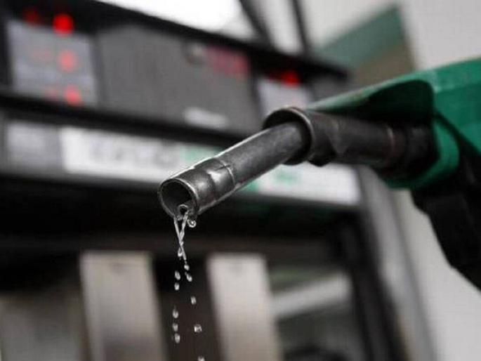 petrol diesel expiry date shelf life of fuel stored in car | पेट्रोल-डिझेलची सुद्धा एक्सपायरी डेट असते का? जाणून घ्या, किती दिवस कार उभी राहिली तर खराब होऊ शकते पेट्रोल? petrol diesel expiry date shelf life of fuel stored in car | पेट्रोल-डिझेलची सुद्धा एक्सपायरी डेट असते का? जाणून घ्या, किती दिवस कार उभी राहिली तर खराब होऊ शकते पेट्रोल?