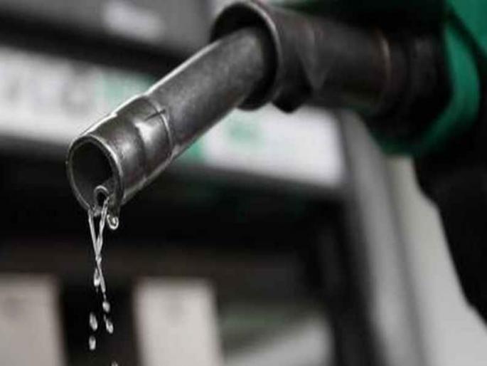 Power petrol crosses hundreds in the state! Fuel prices continue to rise | राज्यात पॉवर पेट्रोल शंभरी पार! इंधन दरवाढ सुरूच Power petrol crosses hundreds in the state! Fuel prices continue to rise | राज्यात पॉवर पेट्रोल शंभरी पार! इंधन दरवाढ सुरूच