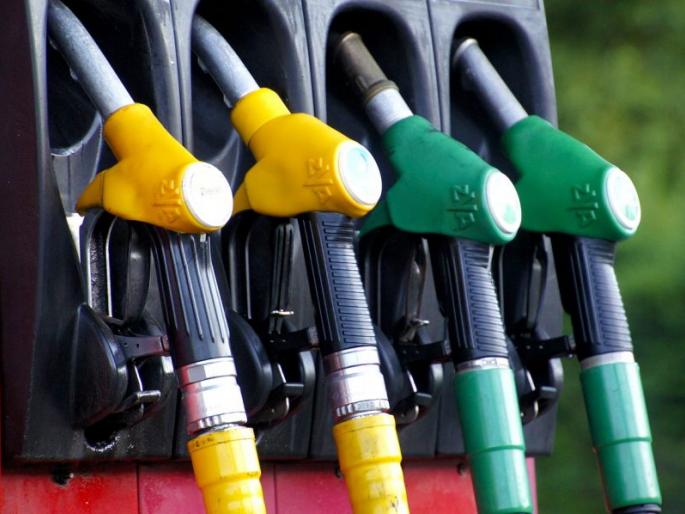 Shocking! Many petrol pumps, gas agencies do not have NOCs of Aurangabad Municipality | धक्कादायक ! अनेक पेट्रोलपंप, गॅस एजन्सींना मनपाची एनओसी नाही Shocking! Many petrol pumps, gas agencies do not have NOCs of Aurangabad Municipality | धक्कादायक ! अनेक पेट्रोलपंप, गॅस एजन्सींना मनपाची एनओसी नाही