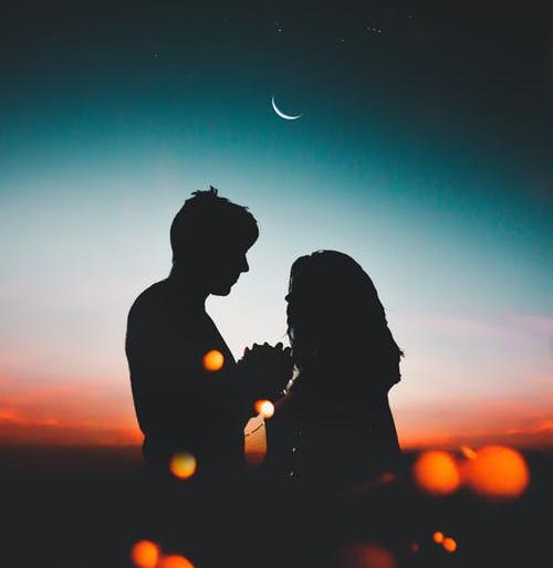 Friendship and love on Facebook ... The dream of the two remains unfulfilled! | फेसबुकवर मैत्री अन् प्रेम...प्रत्यक्ष भेटूनही राहिले दोघांचे स्वप्न अधुरे ! Friendship and love on Facebook ... The dream of the two remains unfulfilled! | फेसबुकवर मैत्री अन् प्रेम...प्रत्यक्ष भेटूनही राहिले दोघांचे स्वप्न अधुरे !