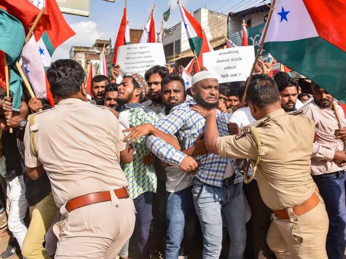 BJP-RSS leaders and headquarters in Nagpur targeted, PFI's plan revealed | BJP-RSSचे नेते आणि नागपूरमधील मुख्यालय निशाण्यावर, PFIच्या मोठ्या प्लॅनचा खुलासा BJP-RSS leaders and headquarters in Nagpur targeted, PFI's plan revealed | BJP-RSSचे नेते आणि नागपूरमधील मुख्यालय निशाण्यावर, PFIच्या मोठ्या प्लॅनचा खुलासा