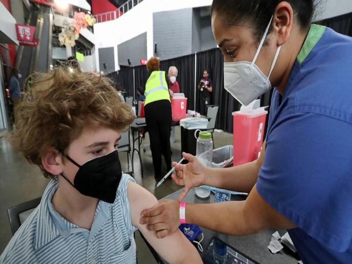 Pfizer launches COVID vaccine trial for kids under 12 The trial will proceed in several phases | Corona Vaccine : Pfizer नं सुरु केली लहान मुलांच्या कोरोना लसीची चाचणी; तीन टप्प्यांत होणार चाचणी Pfizer launches COVID vaccine trial for kids under 12 The trial will proceed in several phases | Corona Vaccine : Pfizer नं सुरु केली लहान मुलांच्या कोरोना लसीची चाचणी; तीन टप्प्यांत होणार चाचणी
