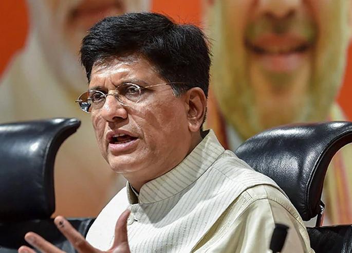 Coronavirus: No special train will be dropped, Railway Department explains MMG | Coronavirus: कुठलिही विशेष रेल्वेगाडी सोडण्यात येणार नाही, रेल्वे मंत्रालयाने स्पष्टच सांगितलं Coronavirus: No special train will be dropped, Railway Department explains MMG | Coronavirus: कुठलिही विशेष रेल्वेगाडी सोडण्यात येणार नाही, रेल्वे मंत्रालयाने स्पष्टच सांगितलं