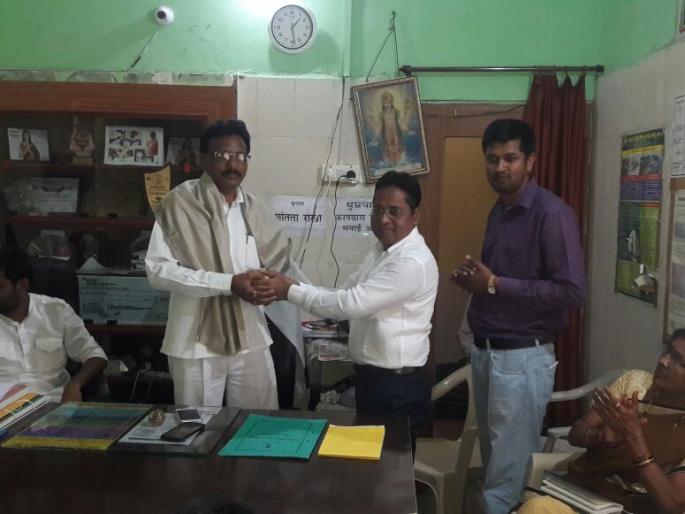 'Tinshed' facility at Shendurjana Primary Health Center! | शेंदुरजना प्राथमिक आरोग्य केंद्रात ‘टिनशेड’ची सुविधा ! 'Tinshed' facility at Shendurjana Primary Health Center! | शेंदुरजना प्राथमिक आरोग्य केंद्रात ‘टिनशेड’ची सुविधा !