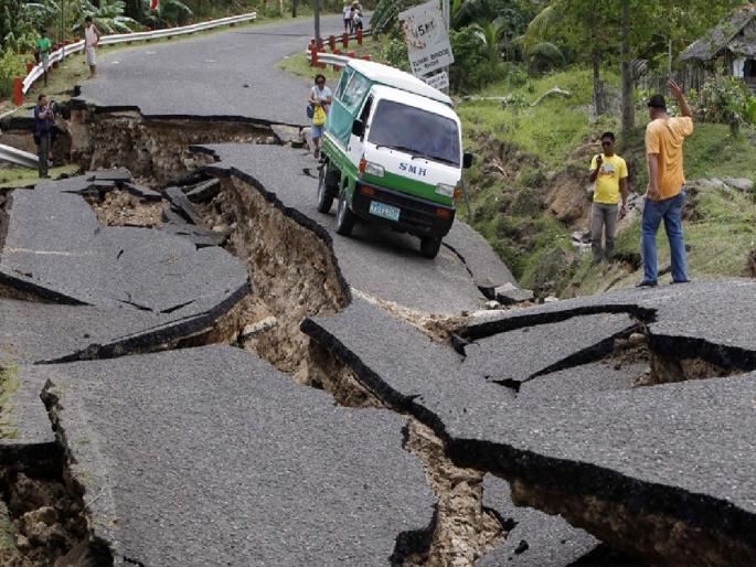 Philippines Earthquake : 69 people killed, hundreds injured in Philippines earthquake; Watch shocking video | फिलिपाईन्स भूकंपात 69 जणांचा मृत्यू, शेकडो जखमी; पाहा धक्कादायक व्हिडिओ... Philippines Earthquake : 69 people killed, hundreds injured in Philippines earthquake; Watch shocking video | फिलिपाईन्स भूकंपात 69 जणांचा मृत्यू, शेकडो जखमी; पाहा धक्कादायक व्हिडिओ...