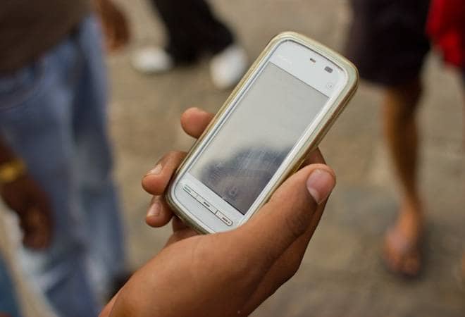 Police detain cops for making pornographic videos | महिलांचे अश्लील व्हिडीओ बनवणारा शिपाई अटकेत