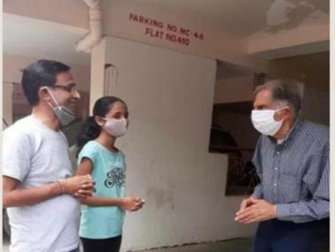 Be the owner like Ratan Tata; came to see the sick employee | मालक असावा तर असा! आजारी कर्मचाऱ्याला भेटायला आले रतन टाटा Be the owner like Ratan Tata; came to see the sick employee | मालक असावा तर असा! आजारी कर्मचाऱ्याला भेटायला आले रतन टाटा