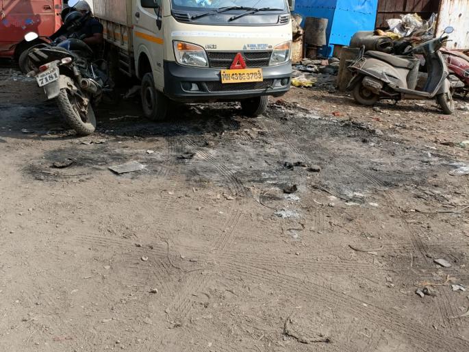 digha residents are gasping for breath due to scrap businessman | भंगार व्यावसायिकांमुळे दिघावासियांचा कोंडतोय श्वास digha residents are gasping for breath due to scrap businessman | भंगार व्यावसायिकांमुळे दिघावासियांचा कोंडतोय श्वास
