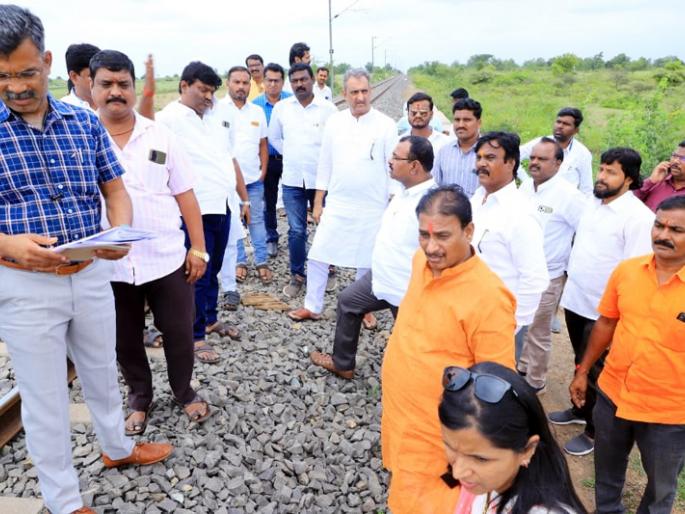 big news; MIDC will be held in Pandharpur; The unemployed will get employment | मोठी बातमी; पंढरपुरात एमआयडीसी होणार; बेरोजगारांना रोजगार मिळणार big news; MIDC will be held in Pandharpur; The unemployed will get employment | मोठी बातमी; पंढरपुरात एमआयडीसी होणार; बेरोजगारांना रोजगार मिळणार