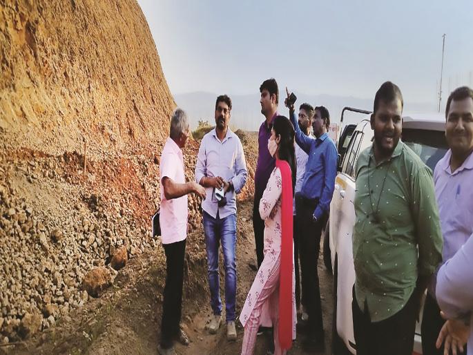 Central inspection by THDCL regarding safety of Parashuram Ghat on Mumbai Goa highway | मुंबई-गोवा महामार्गावरील परशुराम घाटाच्या सुरक्षेबाबत केंद्रातर्फे संस्थेकडून पाहणी, लवकरच अहवाल सादर करणार Central inspection by THDCL regarding safety of Parashuram Ghat on Mumbai Goa highway | मुंबई-गोवा महामार्गावरील परशुराम घाटाच्या सुरक्षेबाबत केंद्रातर्फे संस्थेकडून पाहणी, लवकरच अहवाल सादर करणार