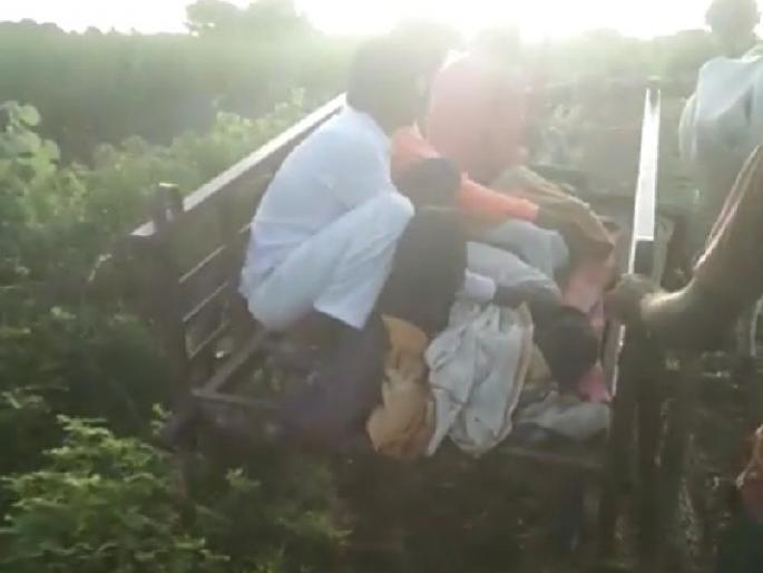 The young man's death by the bad condition of the road; Incidents in Pathri taluka | रस्त्याच्या दुरावस्थेने घेतला तरुणाचा बळी; पाथरी तालुक्यातील घटना The young man's death by the bad condition of the road; Incidents in Pathri taluka | रस्त्याच्या दुरावस्थेने घेतला तरुणाचा बळी; पाथरी तालुक्यातील घटना
