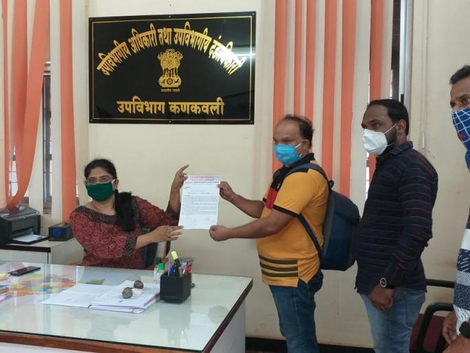 Give the photographer financial help! | छायाचित्रकाराना आर्थिक मदत द्या !