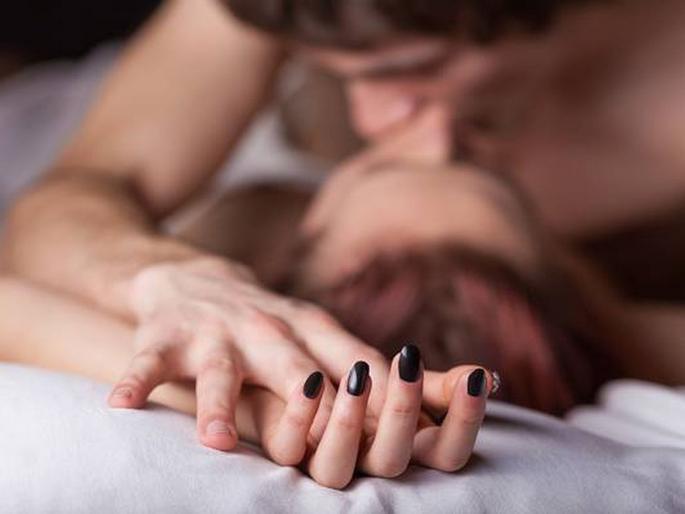 Things To Do Before And After Sex | शारीरिक संबंधाच्या आधी आणि नंतर 'या' गोष्टींची घ्या काळजी! Things To Do Before And After Sex | शारीरिक संबंधाच्या आधी आणि नंतर 'या' गोष्टींची घ्या काळजी!