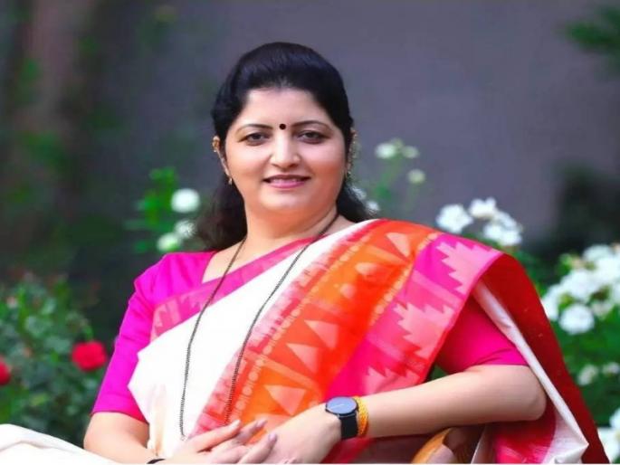 Even if the government changes Rupali Chakankar will be the chairperson of the state women commission | सरकार बदलले तरी राज्य महिला आयोग अध्यक्षपदी रूपाली चाकणकरच! Even if the government changes Rupali Chakankar will be the chairperson of the state women commission | सरकार बदलले तरी राज्य महिला आयोग अध्यक्षपदी रूपाली चाकणकरच!