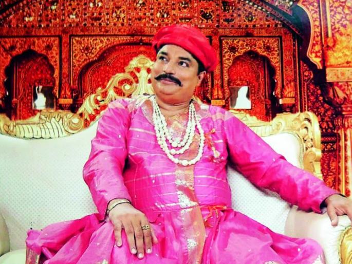 Nagpurkar created artwork on Sayajirao Gaikwad | नागपूरकरांनी निर्माण केली सयाजीराव गायकवाडांवरील कलाकृती Nagpurkar created artwork on Sayajirao Gaikwad | नागपूरकरांनी निर्माण केली सयाजीराव गायकवाडांवरील कलाकृती