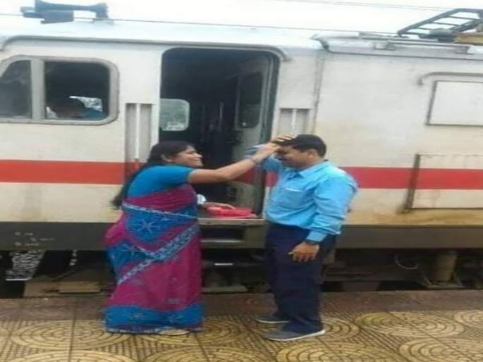 Pictures of 'crazy mom' going viral all year long | ‘वेड्या मायेचे’ छायाचित्र वर्षभरानंतर व्हायरल