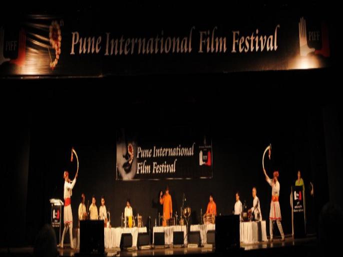 Do you mean the official festival Piff of Government? : Bargaining for world-class films | पिफला शासनाचा अधिकृत महोत्सव म्हणायचे का? : जागतिक दर्जाच्या चित्रपटांसाठी बार्गेनिंग
