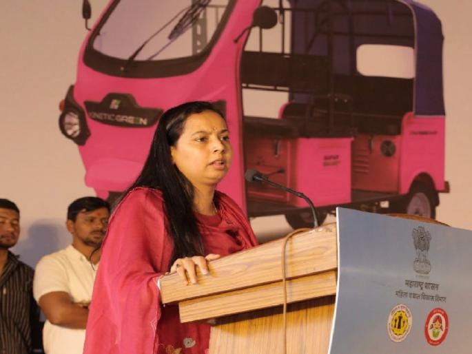 Pink e rickshaws will be provided to 10000 Ladki bahin in the state Minister Aditi Tatkare gave information | राज्यात १० हजार लाडक्या बहिणींना पिंक ई-रिक्षा देणार; मंत्री आदिती तटकरे यांनी दिली माहिती Pink e rickshaws will be provided to 10000 Ladki bahin in the state Minister Aditi Tatkare gave information | राज्यात १० हजार लाडक्या बहिणींना पिंक ई-रिक्षा देणार; मंत्री आदिती तटकरे यांनी दिली माहिती