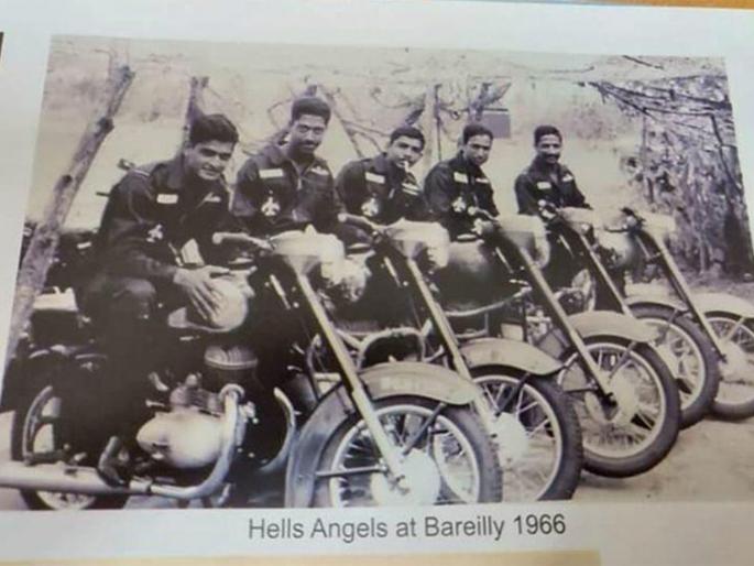 This then and now picture of Indian air forces Hells Angels is historic | वायुसेनेच्या Hell's Angels चा फोटो व्हायरल, ऐतिहासिक फोटोचं रिक्रिएशन! This then and now picture of Indian air forces Hells Angels is historic | वायुसेनेच्या Hell's Angels चा फोटो व्हायरल, ऐतिहासिक फोटोचं रिक्रिएशन!