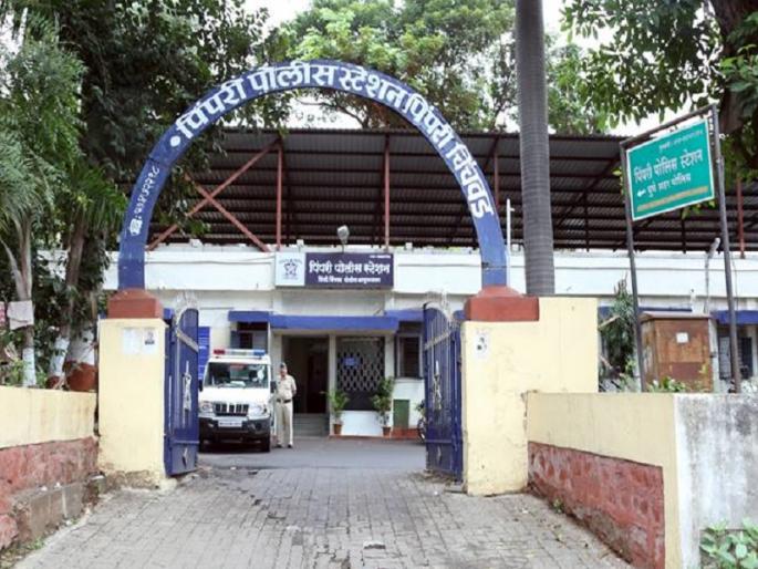 It was the kidnappers who took the abductee to the police station; Incident in Pimpri | Pimpri Chinchwad: अपहरणकर्त्यांनीच अपहृताला नेले पोलिस ठाण्यात; पिंपरीतील घटना It was the kidnappers who took the abductee to the police station; Incident in Pimpri | Pimpri Chinchwad: अपहरणकर्त्यांनीच अपहृताला नेले पोलिस ठाण्यात; पिंपरीतील घटना