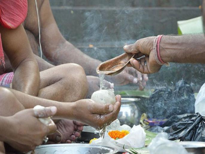 According to Garuda Purana, find out why it is important to donate Pind after the death of a person! | गरुडपुराणानुसार व्यक्तीच्या मृत्यूनंतर पिंडदान करणे का महत्त्वाचे असते, जाणून घ्या! According to Garuda Purana, find out why it is important to donate Pind after the death of a person! | गरुडपुराणानुसार व्यक्तीच्या मृत्यूनंतर पिंडदान करणे का महत्त्वाचे असते, जाणून घ्या!