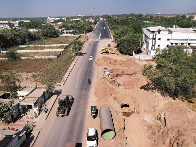 National Highway Authority made a mistake first; later demanded 173 crores! Contractor's loss due to water pipeline | 'एनएचए'ने आधी केली चूक; नंतर मागितले १७३ कोटी! म्हणे जलवाहिनीमुळे कंत्राटदाराचे नुकसान National Highway Authority made a mistake first; later demanded 173 crores! Contractor's loss due to water pipeline | 'एनएचए'ने आधी केली चूक; नंतर मागितले १७३ कोटी! म्हणे जलवाहिनीमुळे कंत्राटदाराचे नुकसान