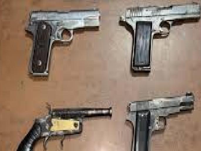 Hundreds of illegal pistols seized in Satara district, action of local crime branch in one and a half years | सातारा जिल्ह्यात अवैध शंभर पिस्टल हस्तगत, स्थानिक गुन्हे शाखेची दीड वर्षातील कारवाई Hundreds of illegal pistols seized in Satara district, action of local crime branch in one and a half years | सातारा जिल्ह्यात अवैध शंभर पिस्टल हस्तगत, स्थानिक गुन्हे शाखेची दीड वर्षातील कारवाई