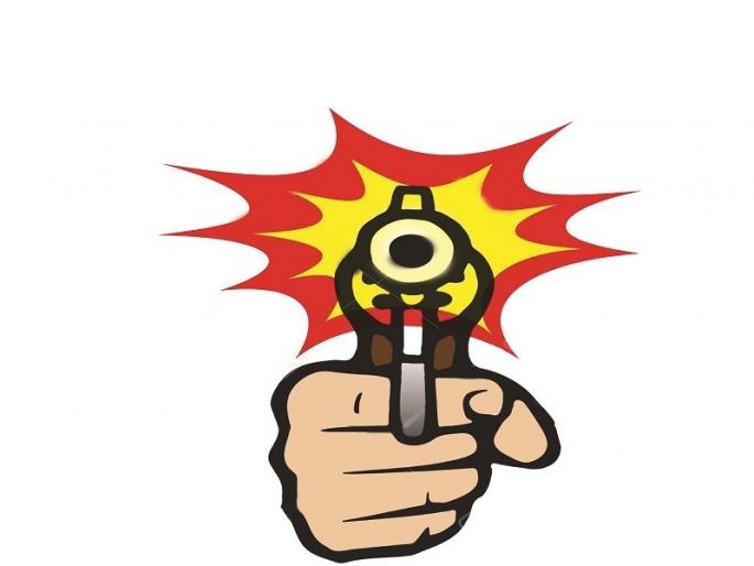 The ex-soldier held a pistol at the hotel owner after asking for a loan | उधारी मागीतल्याने माजी सैनिकाने हॉटेल मालकावर रोखले पिस्तुल