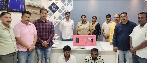 Two arrested in pistol sale case action taken in Shiroli Naka area kolhapur | पिस्तूल विक्रीप्रकरणी दोघांना अटक, शिरोली नाका परिसरात कारवाई