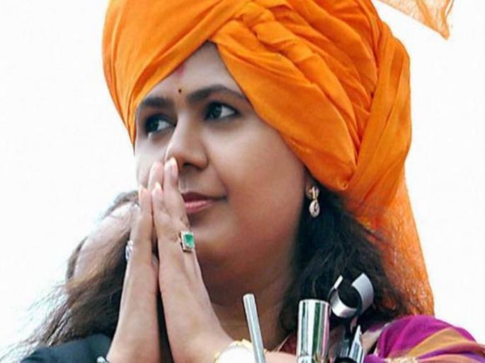 In the Cabinet sub-committee meeting, Pankaja Munde out from meeting of maratha reservation | 'ओबीसीच्या आरक्षणाला धक्का न लावता मराठा समाजाला आरक्षण द्या' In the Cabinet sub-committee meeting, Pankaja Munde out from meeting of maratha reservation | 'ओबीसीच्या आरक्षणाला धक्का न लावता मराठा समाजाला आरक्षण द्या'