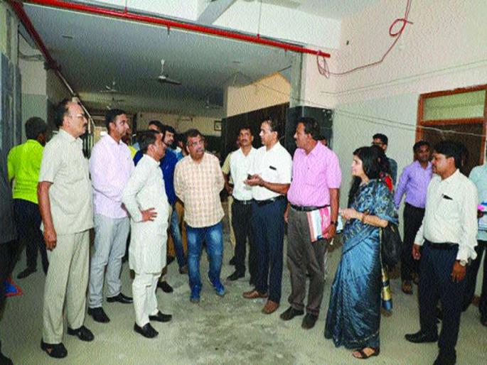 Guardian Minister visits in Panvel, Sub-district Hospital Survey | पनवेलमध्ये पालकमंत्र्यांचा दौरा, उपजिल्हा रुग्णालयाची पाहणी Guardian Minister visits in Panvel, Sub-district Hospital Survey | पनवेलमध्ये पालकमंत्र्यांचा दौरा, उपजिल्हा रुग्णालयाची पाहणी