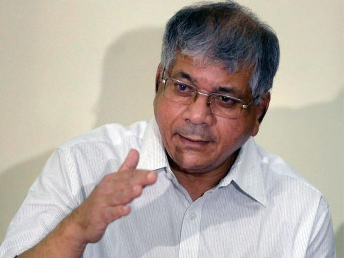 ... so that the names of the candidates were raised cast, Prakash Ambedkar revealed lok sabha candidate | ... म्हणून उमेदवारांच्या नावापुढं जात लावली, आंबेडकरांचा 'जातीनं खुलासा' ... so that the names of the candidates were raised cast, Prakash Ambedkar revealed lok sabha candidate | ... म्हणून उमेदवारांच्या नावापुढं जात लावली, आंबेडकरांचा 'जातीनं खुलासा'