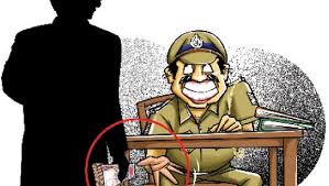 Punishment to the bribers; Police outposts | लाचखोरांना शिक्षा; पोलिसांचे प्रमाण अधिक  Punishment to the bribers; Police outposts | लाचखोरांना शिक्षा; पोलिसांचे प्रमाण अधिक