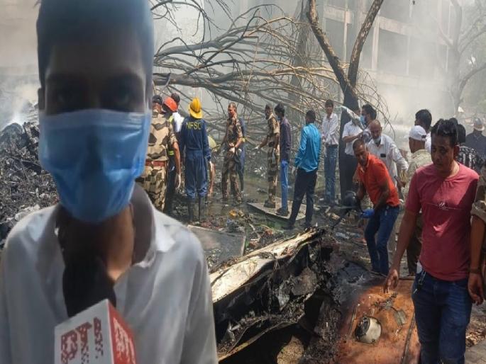 Air India Ahmedabad Plane Crash Loud noise, smoke everywhere, and a pile of bodies in front; What did eyewitnesses see during the plane crash? | जोरदार आवाज, सगळीकडे धूर अन् समोर मृतदेहांचा खच; प्रत्यक्षदर्शींनी विमान अपघातावेळी काय पाहिलं? Air India Ahmedabad Plane Crash Loud noise, smoke everywhere, and a pile of bodies in front; What did eyewitnesses see during the plane crash? | जोरदार आवाज, सगळीकडे धूर अन् समोर मृतदेहांचा खच; प्रत्यक्षदर्शींनी विमान अपघातावेळी काय पाहिलं?